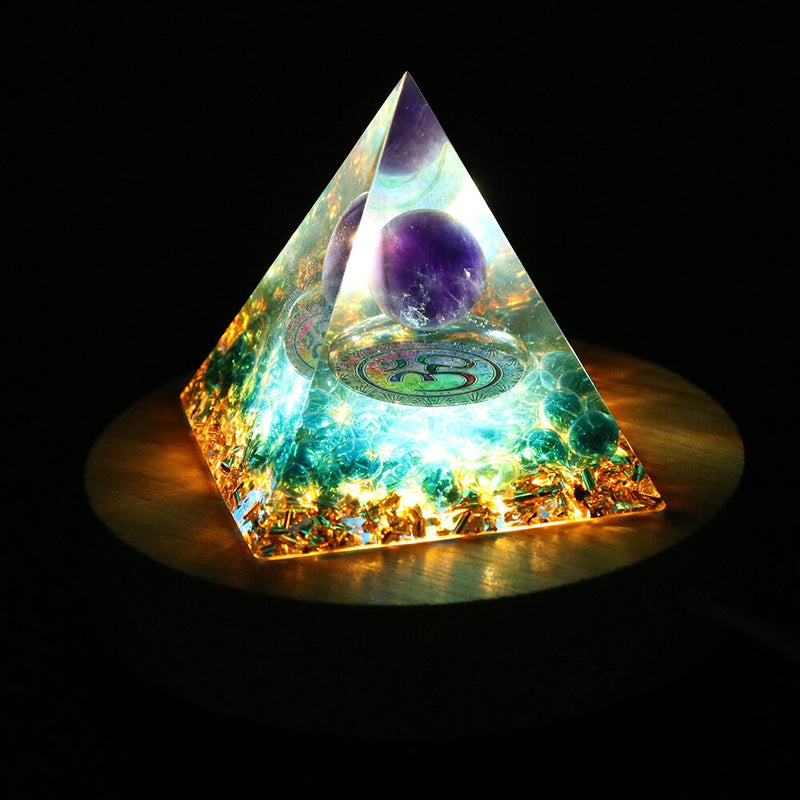Kristall-Pyramidenlampe